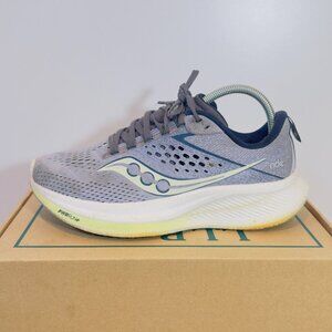 Saucony Ride 17 Iris Navy Women’s Size 8.5 Running Shoes Athletic Sneakers